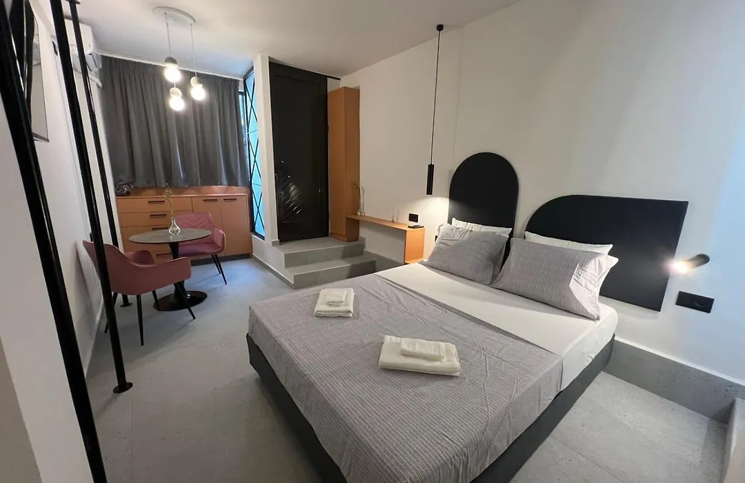 Apartment Falirou-1