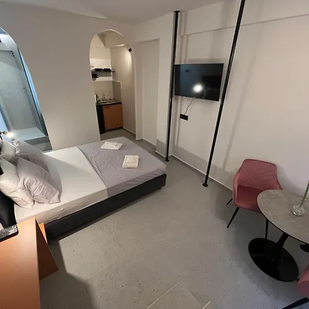 Apartment Falirou-2